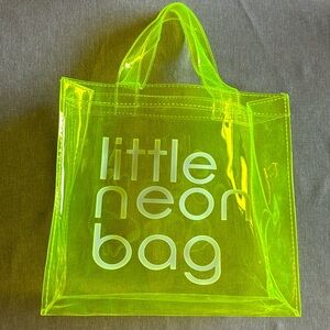 💯 new plastic tote